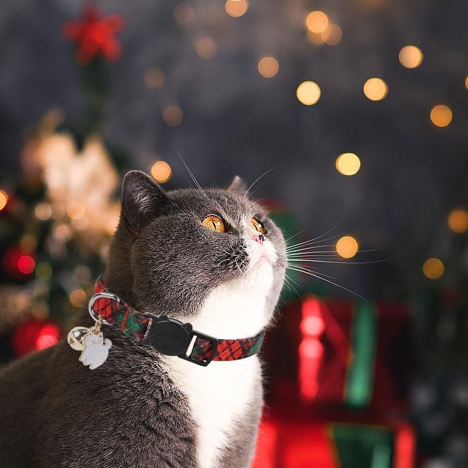 Unique style paws 2 Pack Christmas Kitten Collar Breakaway with Bell & Pendant, Adjustable Safety Cat Cotton Collars for Girl Boy Cats and Small Pets