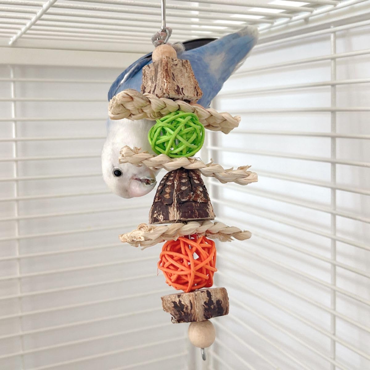 Parrots Chewing Toy Wood Block Nut Rattan Ball Corn Husk with Hanging Hook Entertainment Toy Wood Bird Toy for Parrots Chewing Block Cage Toy Accessories for Cockatiel Parakeets Random Color (2 Pcs)