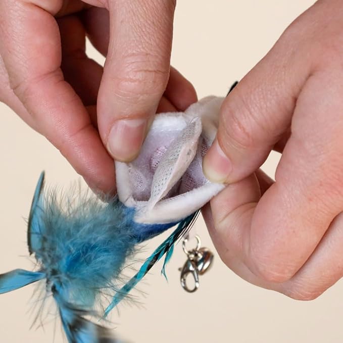 Whiskertons Interactive Bird Simulation Cat Toy Set, Interactive Cat Toys for Indoor Cats (10 Replacement Catnip Pouches)