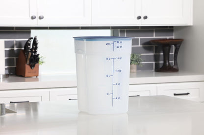 Cambro FreshPro 22 Quart (QT) Food Storage Container with Lid (Restaurant Grade) - for Food Prep, Commercial Kitchen, Pet and Dog Food Container (Translucent)