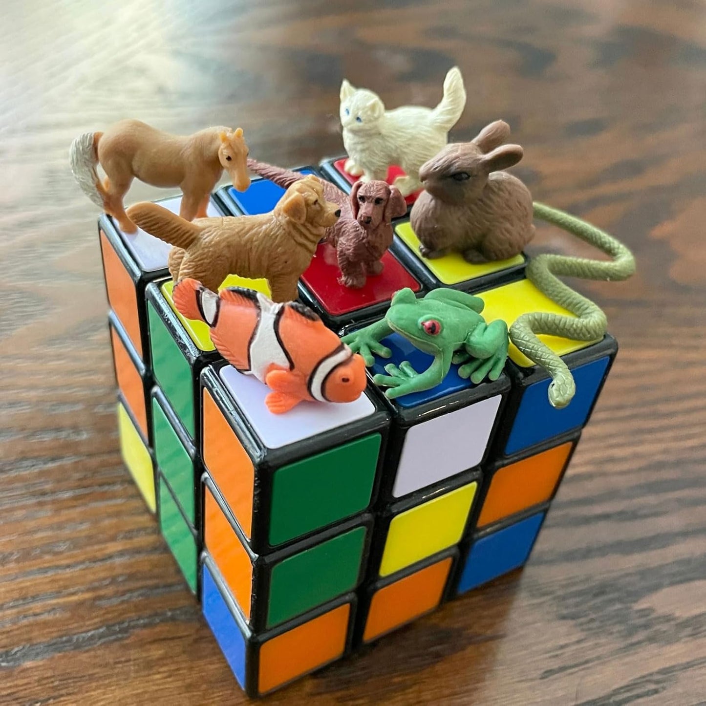 Safari Ltd. Good Luck Minis Pet Fun Pack - 8 Mini Figurines of Household Pets - Toy for Boys, Girls, and Kids Ages 5+