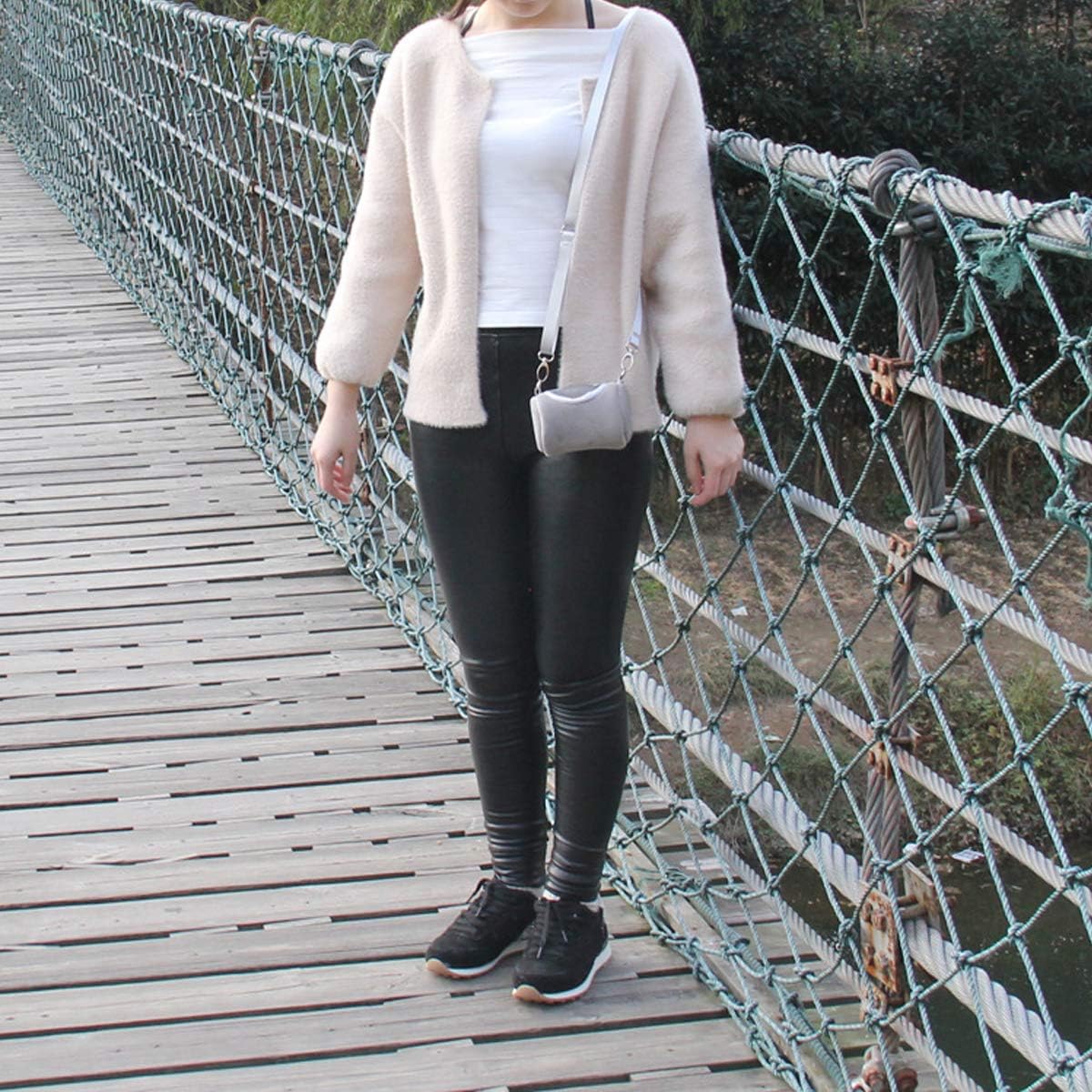 Wontee Dwarf Hamster Carrier Bag Portable Cylinder Warm Outdoor Bag with Adjustable Single Shoulder Strap (Grey)