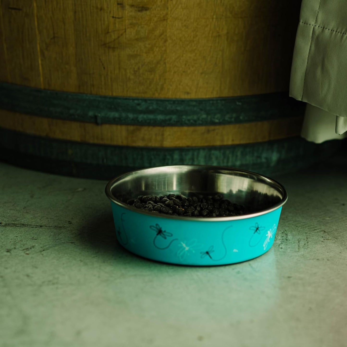 Loving Pets Bella Dog Bowls- Stainless Steel Dog & Cat Bowls - Spill Proof Dog Food Bowl, Cat Bowl, Puppy Essentials & Pet Supplies Great for Home & Travel (Small 10-20 lbs, Dragonfly)