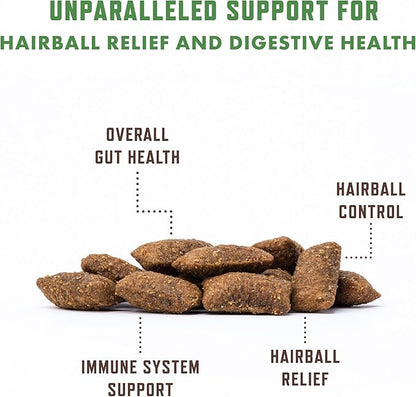 Rocco & Roxie Hairball Treatment for Cats, Cat Hairball Remedy, Crunchy Treats for Cats with a Creamy Center, Furball Control, Chicken Flavored Hair Ball Relief for Cat, Made in USA, Over 300 Chews