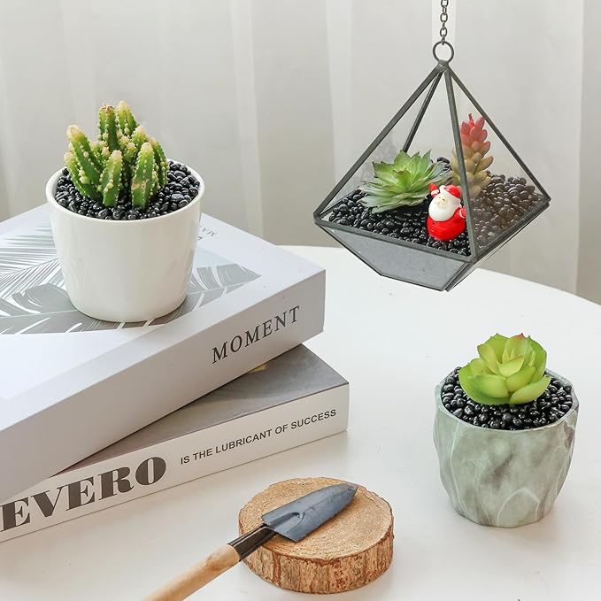 T4U Tumbled Chips Stones Crushed Black Gravels 2 LB, Irregular Shaped Natural Rock Pebbles, DIY Polished Rocks for Potted Plant, Bonsai, Vase Fillers Aquarium Decoration, Aquarium Gravel Rocks