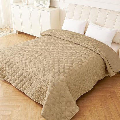 hyha Waterproof Dog Bed Blanket, Soft Pet Blankets, Waterproof Couch Cover for Dogs, Reversible Sofa Covers Washable for Furniture (68x82 Inch, Camel/Camel)