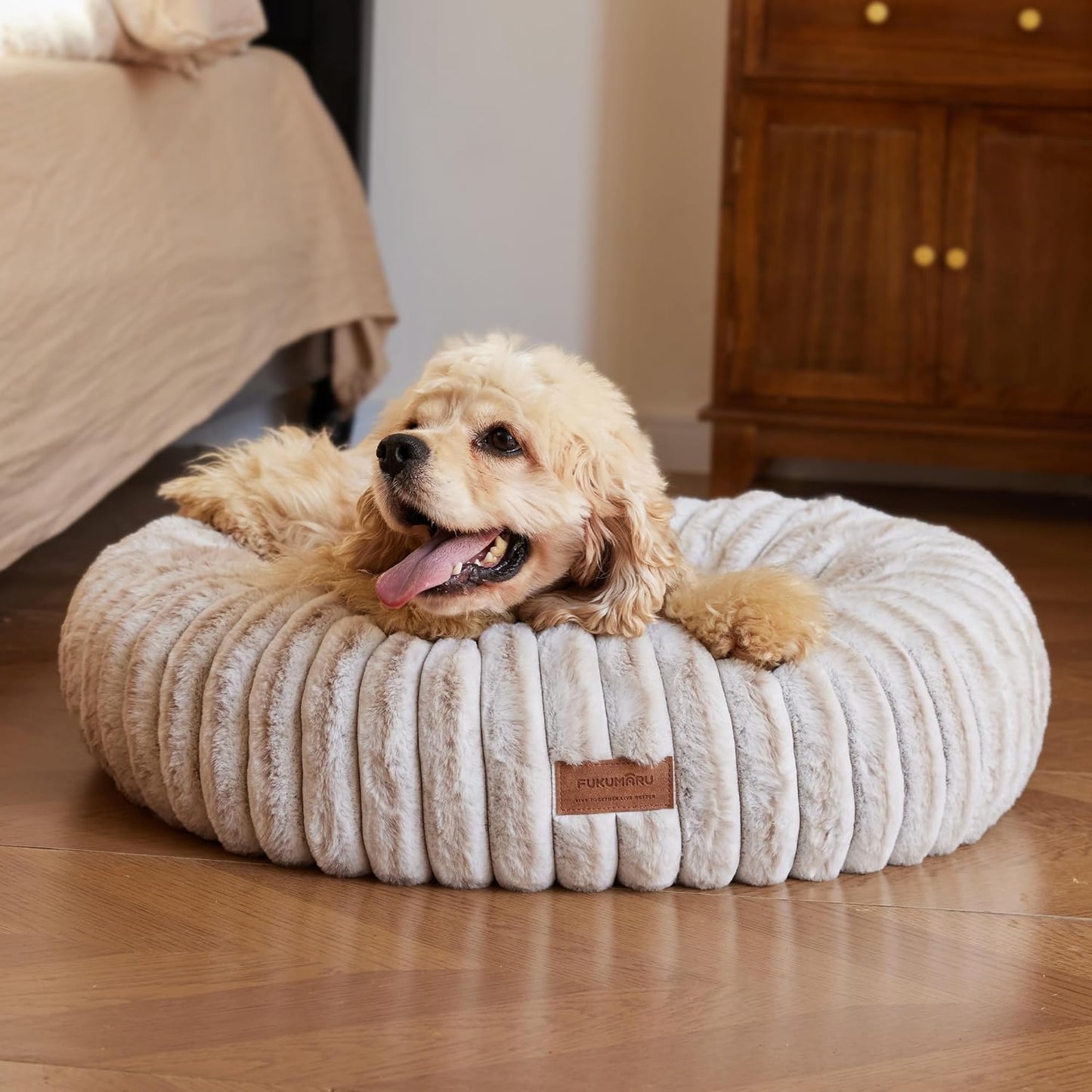 FUKUMARU Dog Bed, Calming Donut Dog Beds for Anxious Puppies, Modern Aesthetic Cat Bed with Gradient Print, Cute Round Pet Beds with Washable Cover, Orthopedic Puppy Bed, Camel, Small, 25 inches