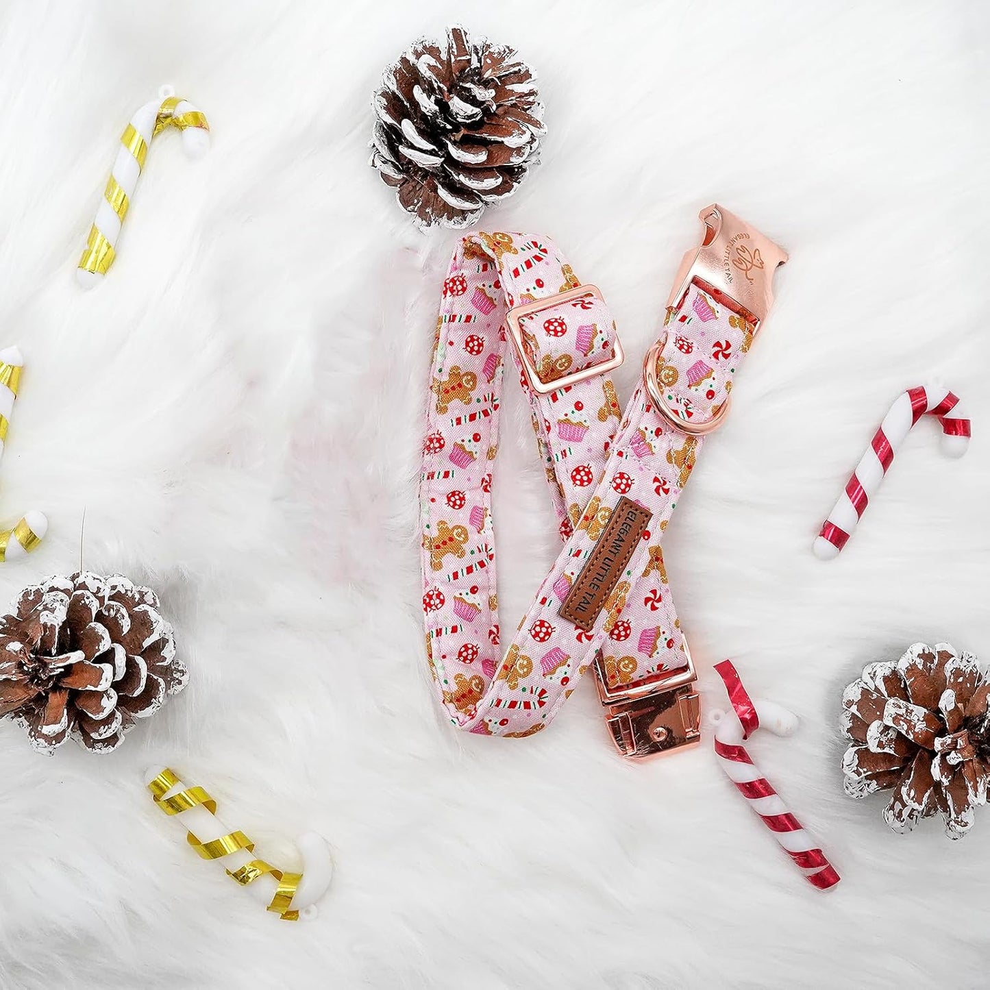 Elegant little tail Dog Collar, Christmas Pink Gingerbread Man Print Pet Collar Cute Dog Collars Male or Female Pet Gift Adjustable Dog Collar for Small Dogs