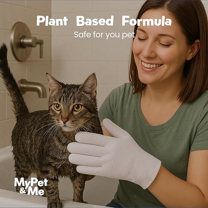 My Pet & Me - No-Rinse Cleaning Gloves for Dogs & Cats - 6 Count | Deodorizing & Moisturizing Pet Glove Wipes | Dog Washing Gloves for Easy Grooming | Paw Cleaner & Bath Gloves for Pets