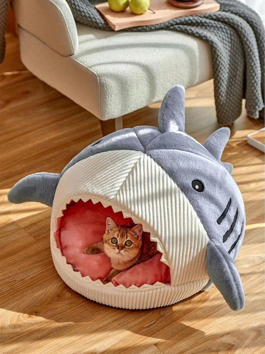 QWINEE Cat Mat Shark-Shaped Kennel Kitten Bed Hideout House Warm Soft Comfortable Semi-Closed Cat Dog Nest Blue M