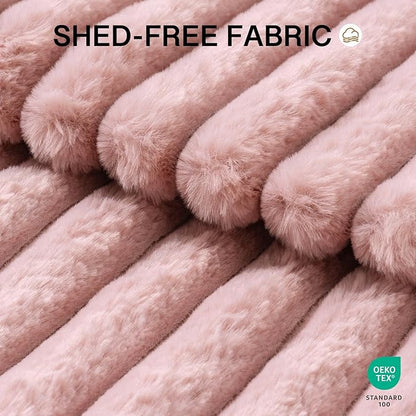 MEWOOFUN Donut Dog Beds for Small Dog, Calming Bed Round Cute Puppy Bed with Non-Slip Bottom, Fluffy Washable Pet Bed for Puppy and Kitten (Pink, S (25x25x7))