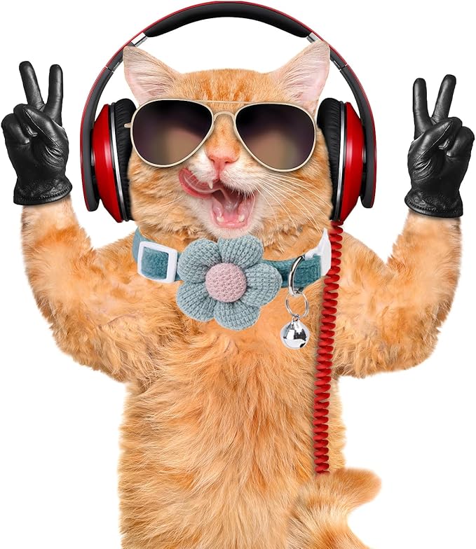 Breakaway Cat Collars with Bells, MUZIEBA Kitten Collar for Girl Boy Adjustable Safety Kitty Collars for Cats Puppy and Small Pets (Green)