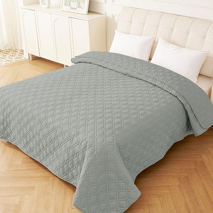 hyha Waterproof Dog Bed Blanket, Soft Pet Blankets, Waterproof Couch Cover for Dogs, Reversible Sofa Covers Washable for Furniture (68x82 Inch, Grey/Grey)