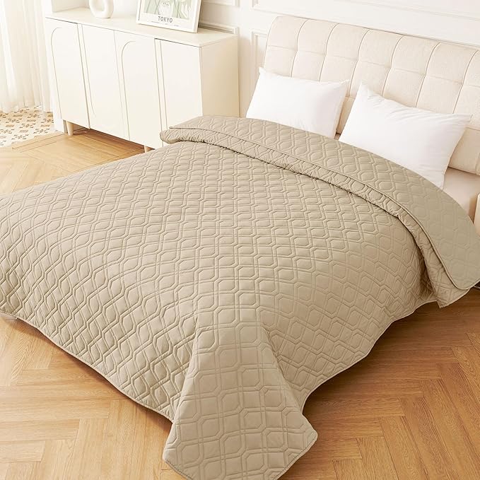 hyha Waterproof Dog Bed Blanket, Soft Pet Blankets, Waterproof Couch Cover for Dogs, Reversible Sofa Covers Washable for Furniture (52x82 Inch, Taupe/Taupe)