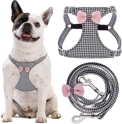 Puppytie No Pull Dog Harness with Multifunction Dog Leash,Soft Adjustable No Choke Escape Proof Pet Harness Vest for Medium Dogs,Knitted Black-White,M