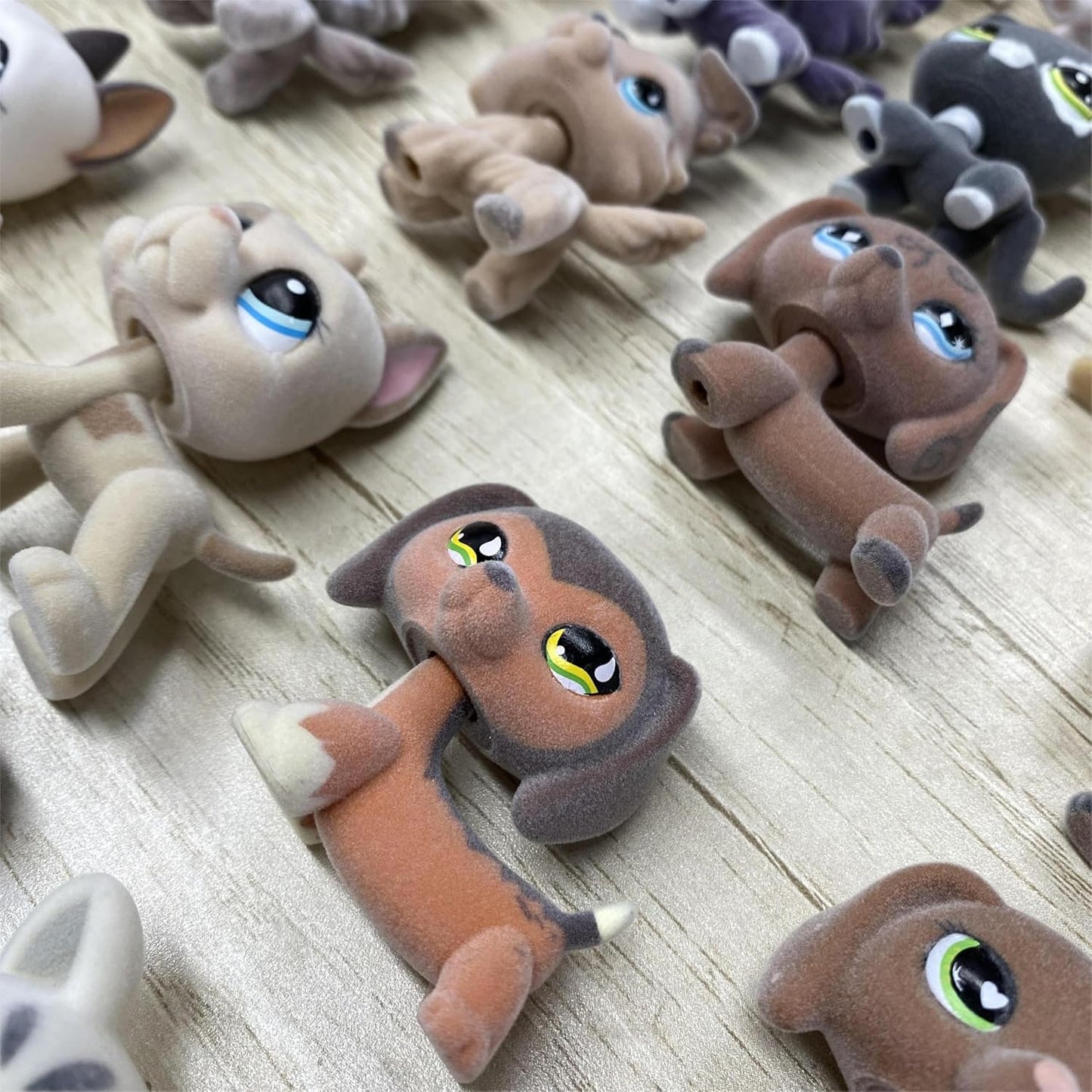 6PCS Custom-Made Flocked Old Pet Shop Toys Set Fuzzy Animal Figure Pack Short Hair Cat Dog Collie Dachshund Great dane Cocker Spaniel Lot with Neck Repair Accessories*Randomly Selected*