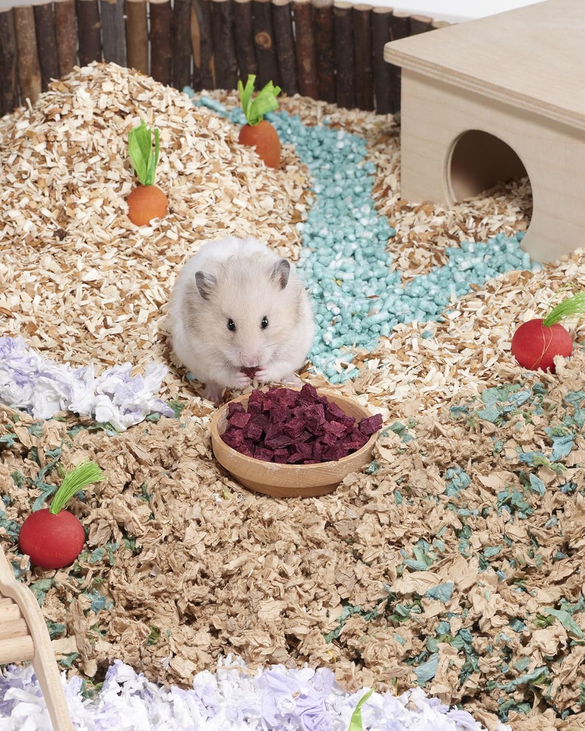 Niteangel Hamster Snack & Treats Toy - Small Animal Natural Treat for Dwarf Syrian Robo Hamsters Gerbils Mice Lemmings Degus or Other Small-Sized Pets (Freeze-Dried Beetroot)